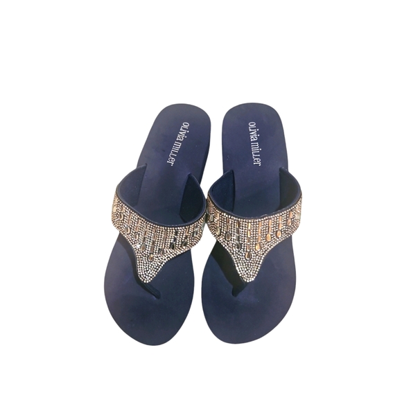Olivia Miller Women Fashion Vegan Leather upper Jewel Thong  Slide Sandal Size 9 - Picture 1 of 6